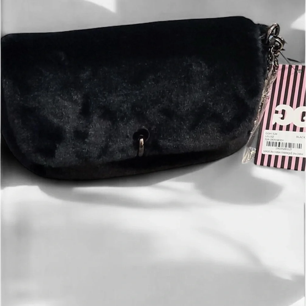 Black Velvet Crossbody Bag with Chain Strap